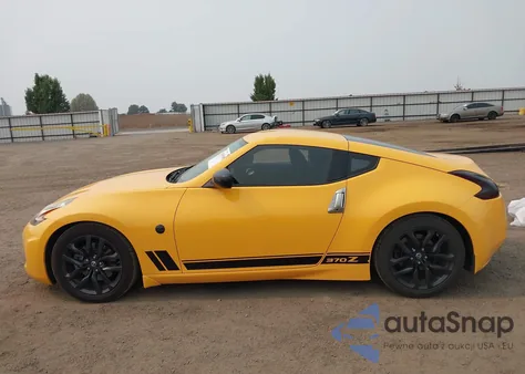 2018 Nissan 370Z z USA, uszkodzony, nr VIN JN1AZ4EH0JM571596